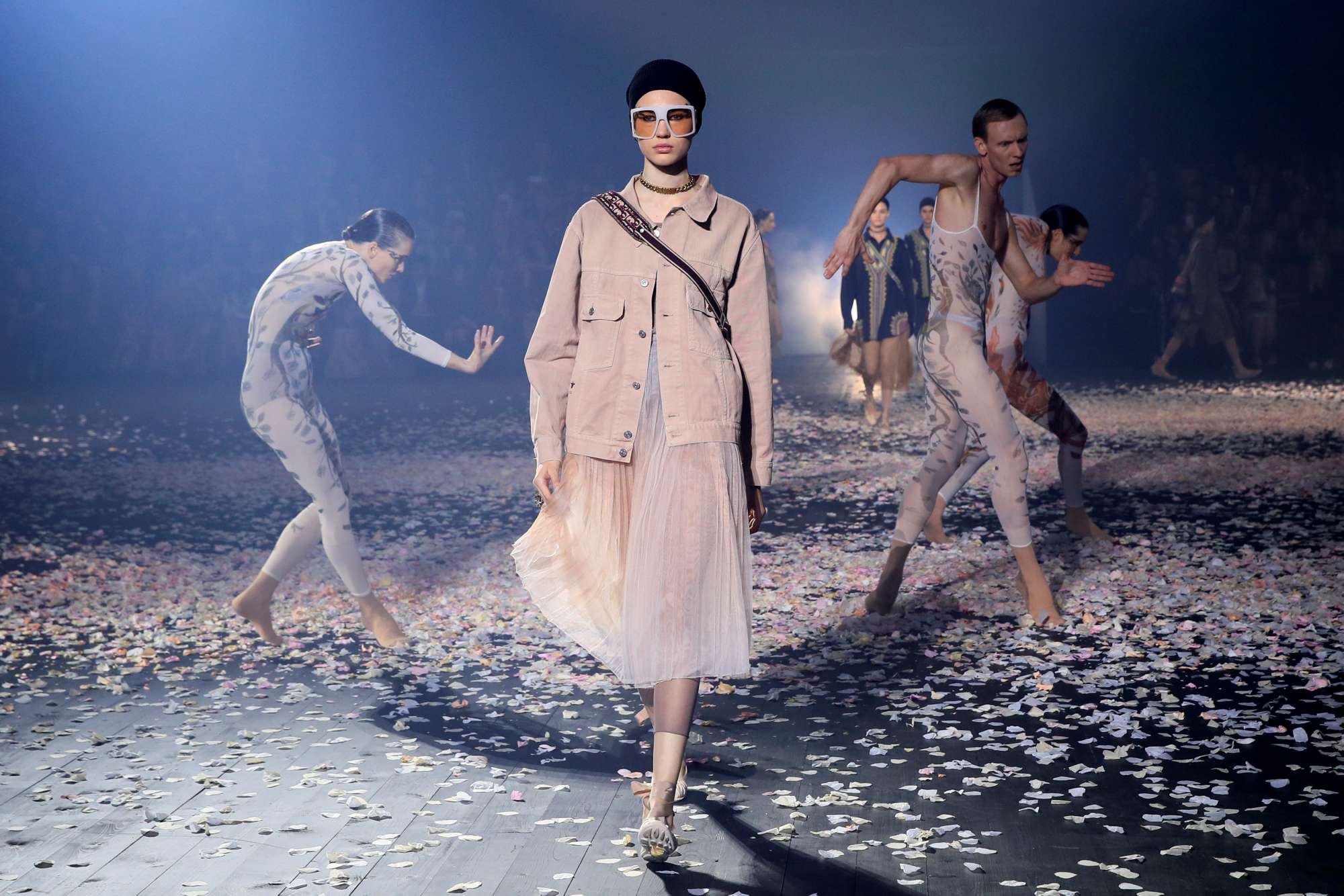 Μόδα: Το Παρίσι δεν θέλει μπαλαρίνες τις γυναίκες