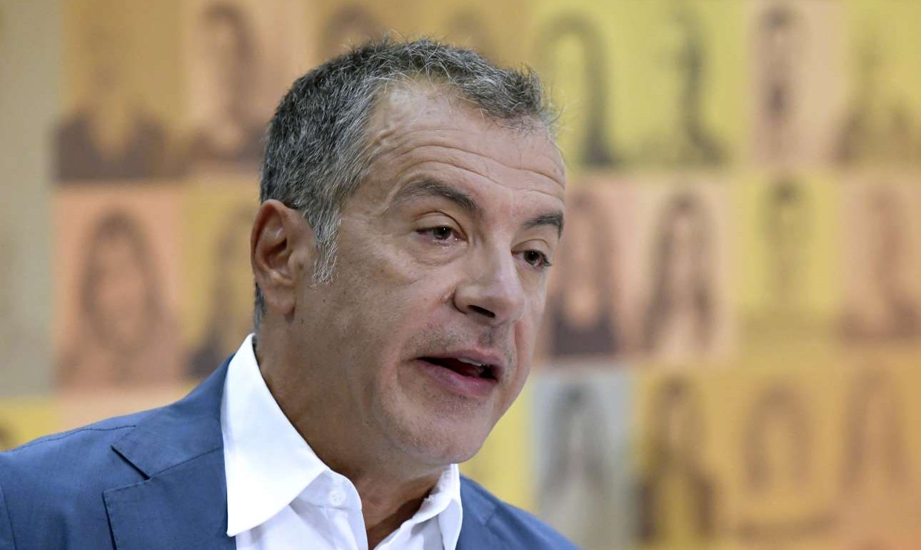 Η «καλημέρα μόνο στους Ελληνες» που εξόργισε τον Σταύρο Θεοδωράκη