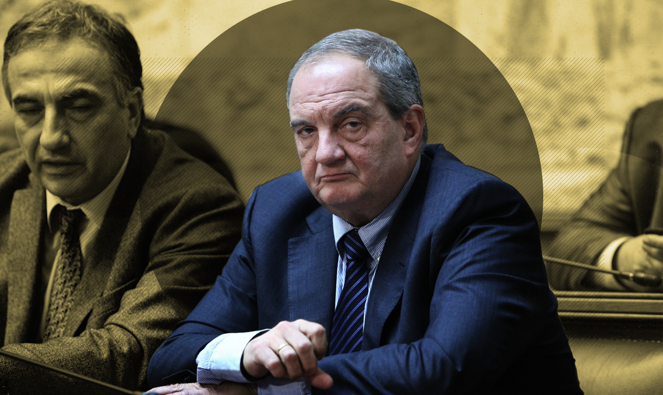 Ούτε τώρα θα μιλήσει ο Καραμανλής;