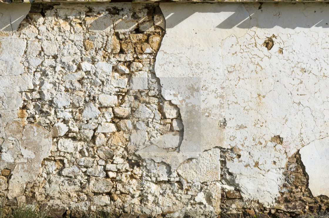 Δύο νεκροί από πτώση τοίχου στην Τήνο