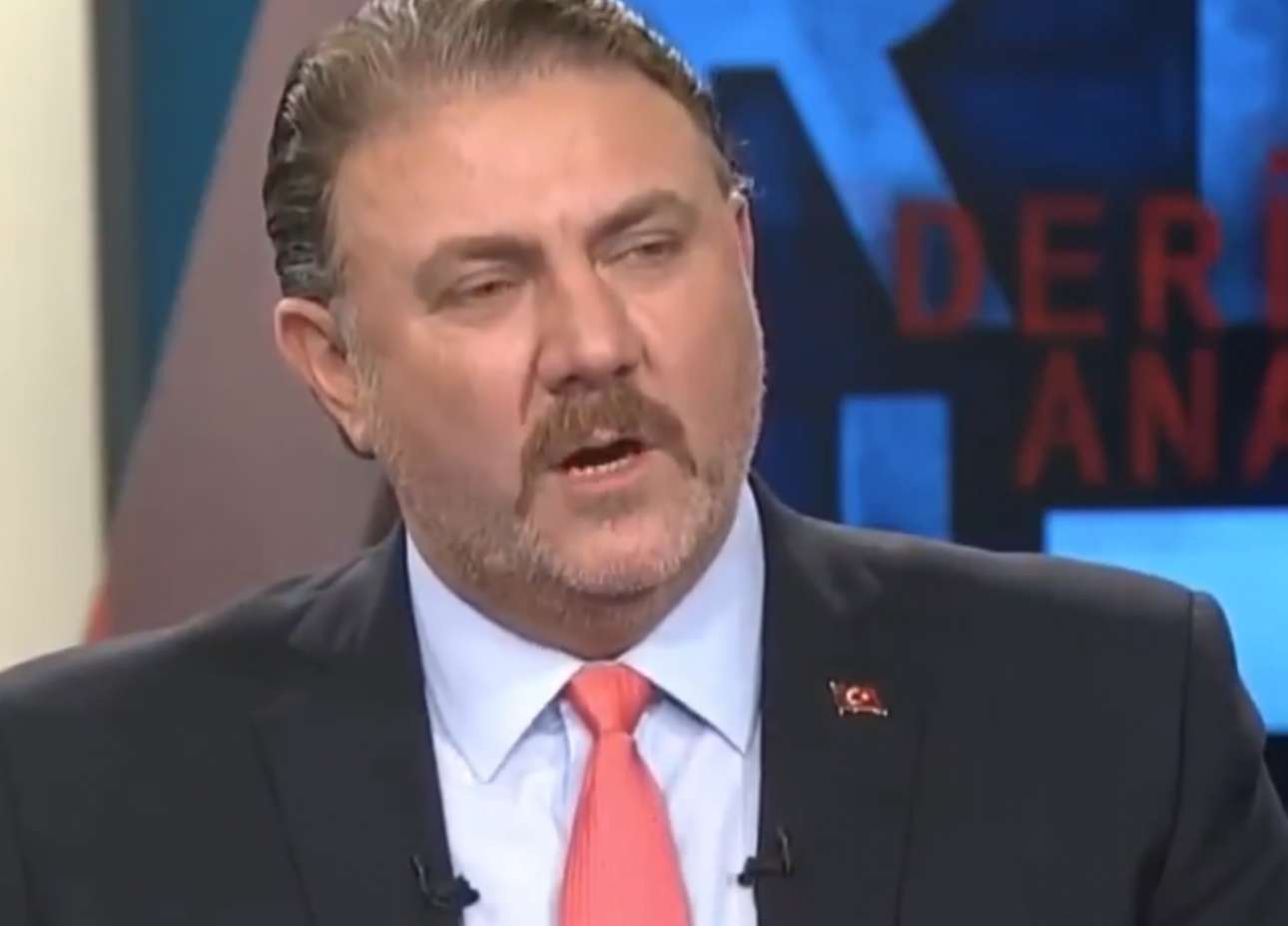 Παραλήρημα συμβούλου Ερντογάν: «Θα καταστρέψουμε την Ελλάδα σε 4 ώρες»