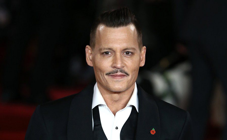 Ο Τζόνι Ντεπ ξεσπά: «Ηθελαν να με εξαφανίσουν, από Σταχτοπούτα να με κάνουν Κουασιμόδο»