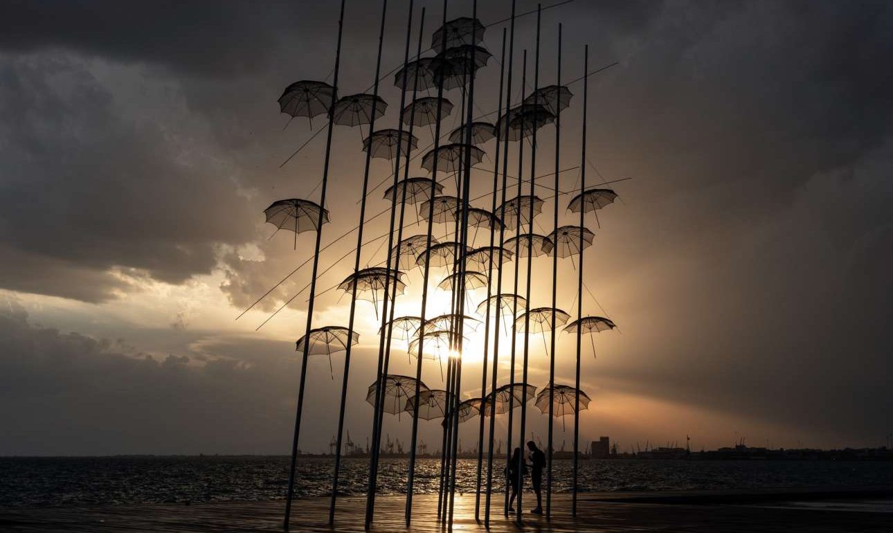 Πτώση της θερμοκρασίας την Τρίτη – Πού θα εκδηλωθούν μπόρες και καταιγίδες