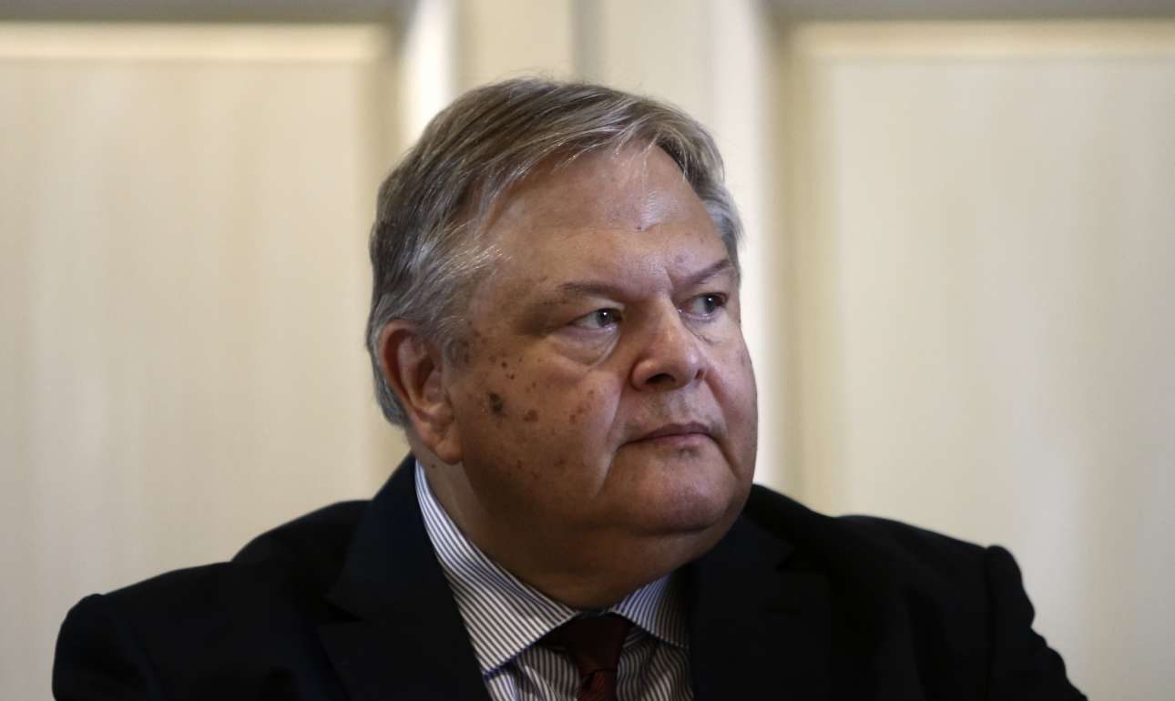 Βενιζέλος: Κυβέρνηση με Κουβέλη μέχρι Παπακώστα με συνεκτικό ιστό την παραμονή στην εξουσία