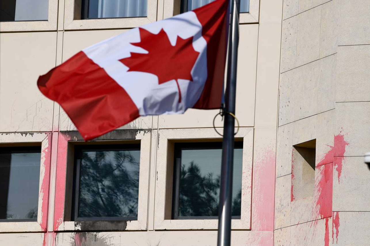 Κλειστή η πρεσβεία του Καναδά μετά τους βανδαλισμούς του Ρουβίκωνα