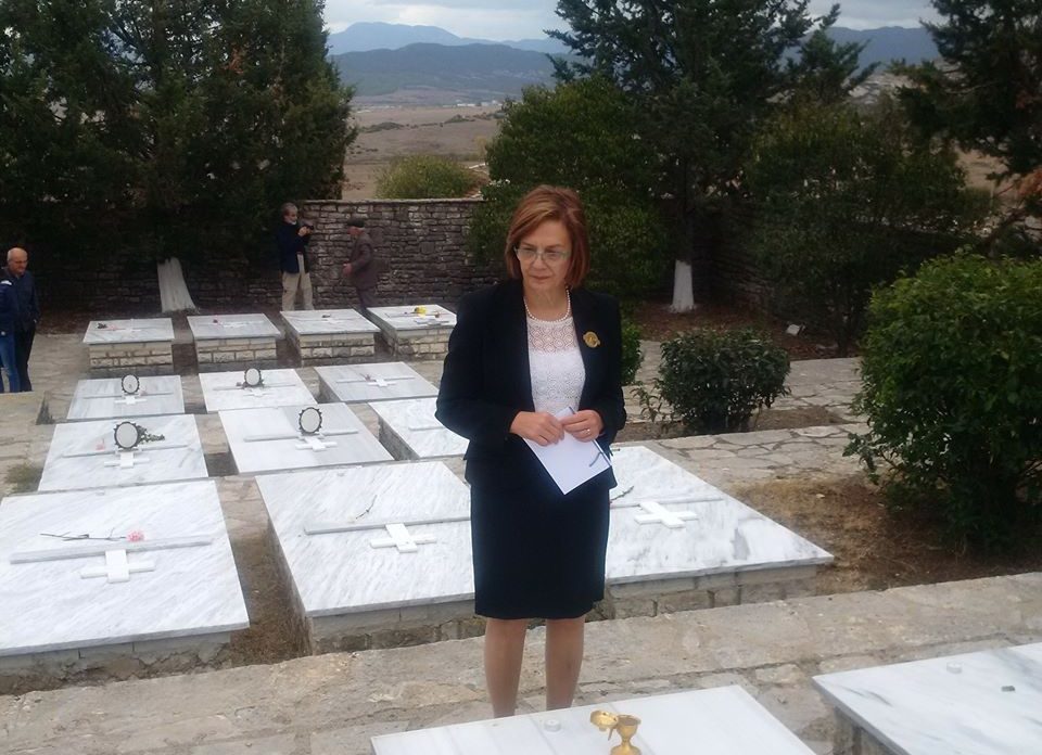 Μυρσίνη Ζορμπά: Καμία σημαία δεν κατέβηκε – ο Κατσίφας απειλούσε από το πρωί να πυροβολήσει