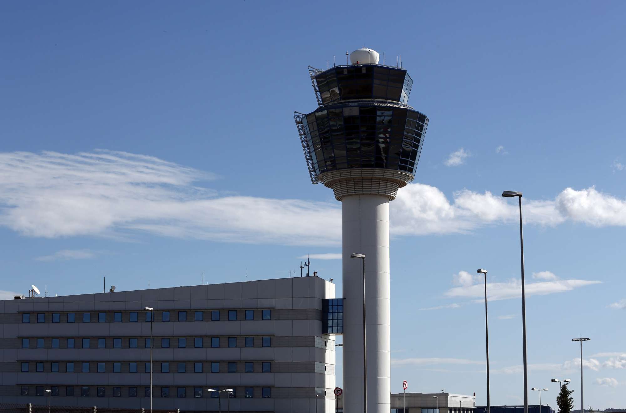 Από τα 650 εκατ. στο 1,115 δισ. η παραχώρηση του «Ελ. Βενιζέλος»