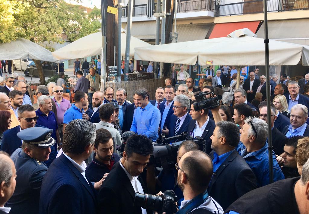 Θερμή υποδοχή Μητσοτάκη στην Αρτα