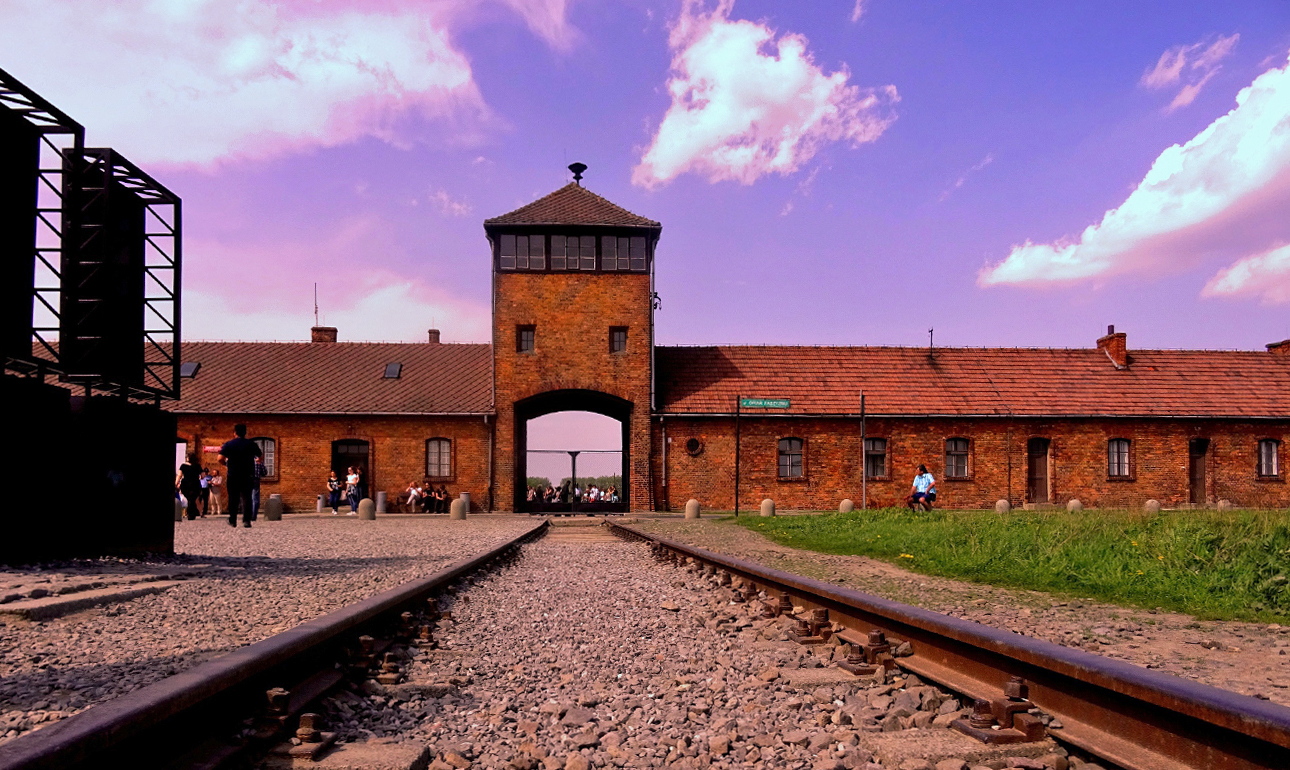 Τι σημασία έχει πόσοι ακριβώς μαρτύρησαν στο Αουσβιτς;