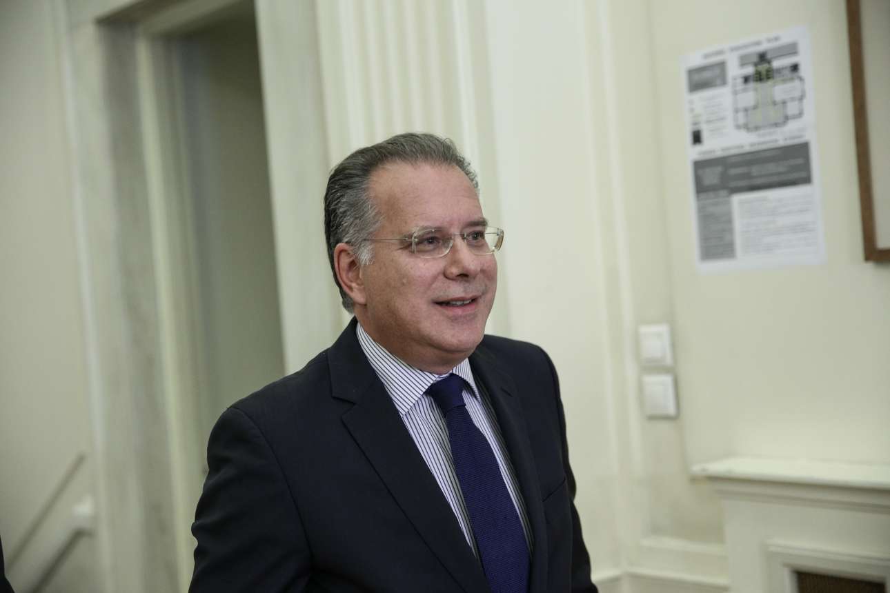 Κουμουτσάκος για τη δήλωση επέκτασης της αιγιαλίτιδας ζώνης: Χώρισε τη χώρα στα δύο