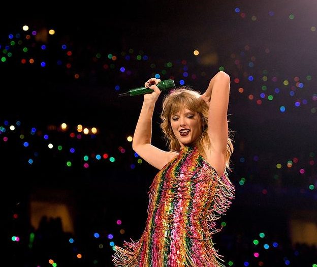 Η Τέιλορ Σουίφτ δεν είναι πια απολιτίκ – θα ψηφίσει Δημοκρατικούς