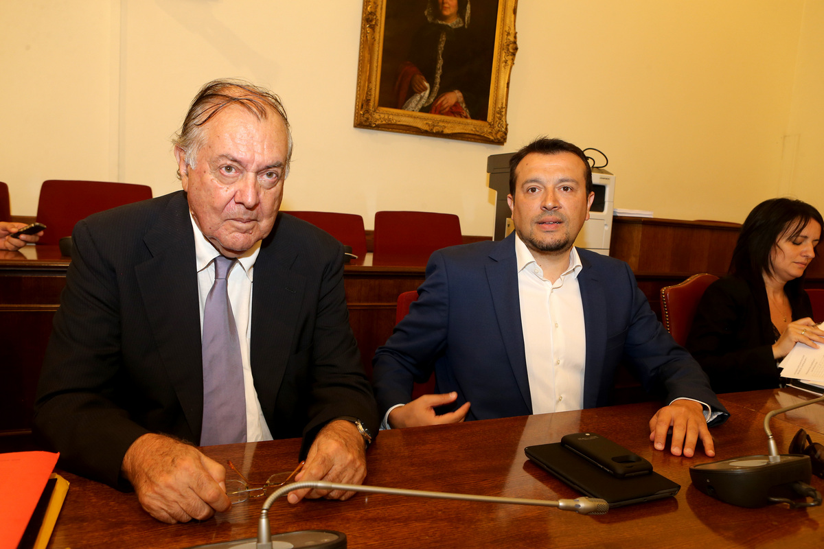 «Μαγαζάκι» Κωστόπουλου η ΕΡΤ: «Φύτεψαν» μη δημοσιογράφους σε θέσεις διευθυντών ενημέρωσης