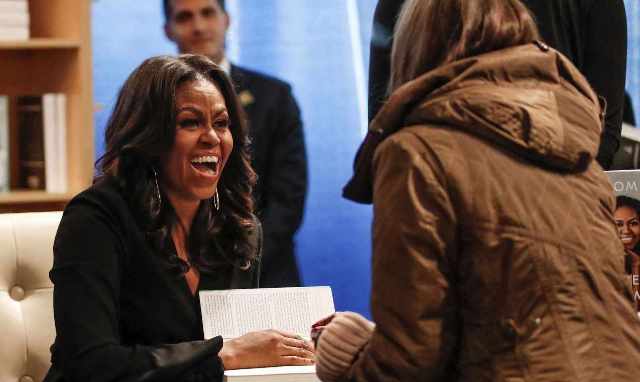 Μπεστ σέλερ σε μόλις 24 ώρες έγινε το βιβλίο της Μισέλ Ομπάμα