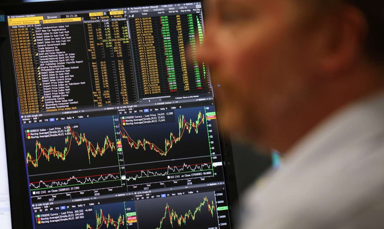 Κατρακυλάει η στερλίνα – Αναστάτωση στις αγορές φέρνει το χάος στη βρετανική κυβέρνηση