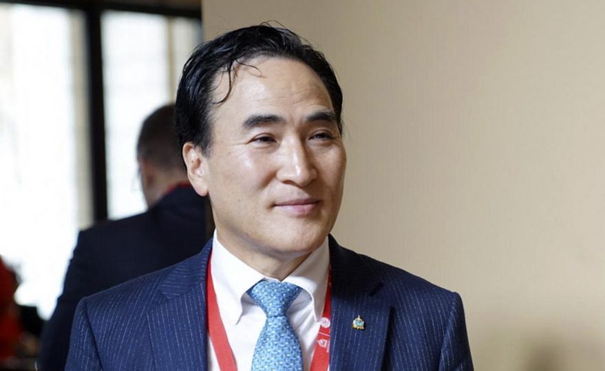 Ο Νοτιοκορεάτης Κιμ Γιονγκ-Γιανγκ προσπέρασε τον εκλεκτό του Πούτιν για την αρχηγία της Interpol