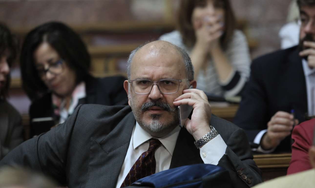 Ξυδάκης: «Αλλα ονειρευόμασταν για την αναθεώρηση, άλλα αναγκαζόμαστε να κάνουμε»