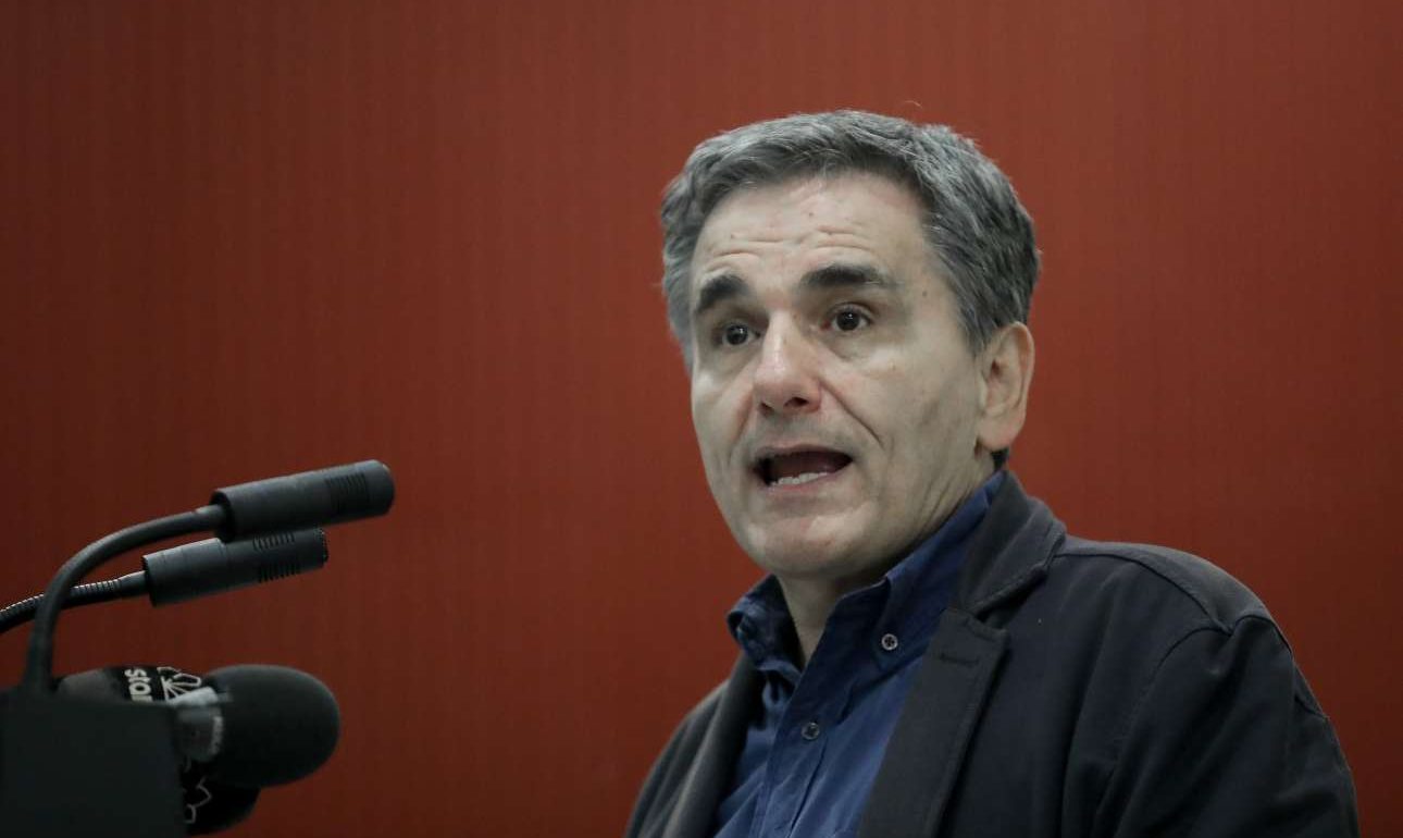 Για τις αγορές ετοιμάζεται ο Τσακαλώτος, προσοχή εφιστά ο Λιαργκόβας