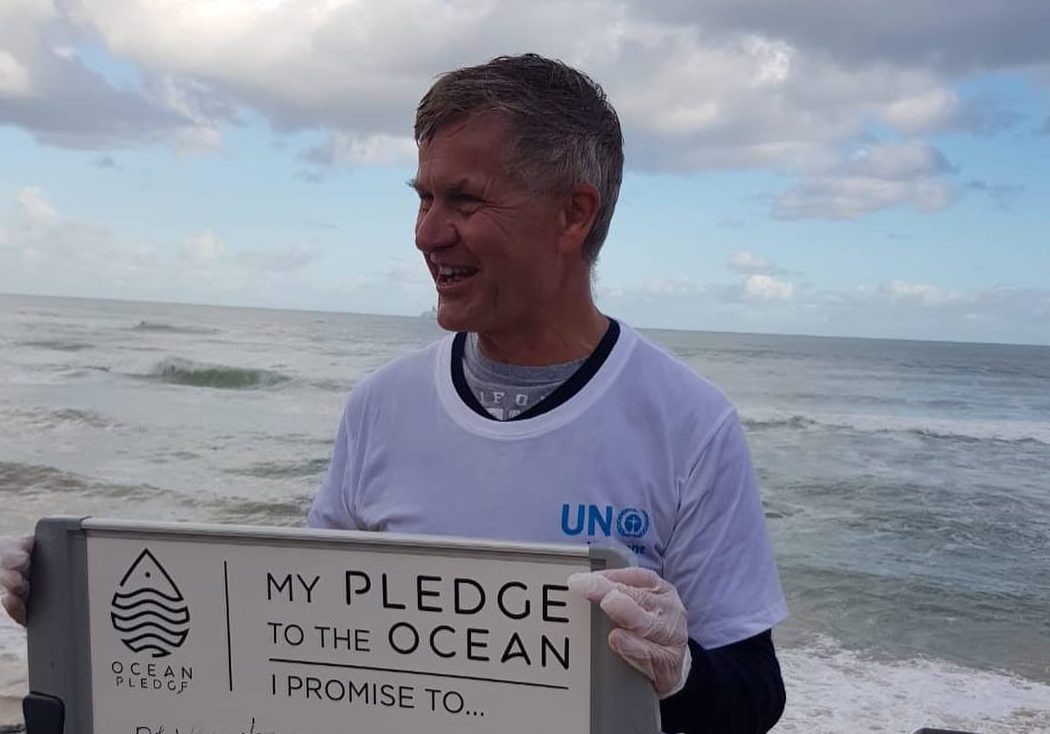 Τα πολλά ταξίδια «έφαγαν» τον διευθυντή του προγράμματος του ΟΗΕ για το περιβάλλον