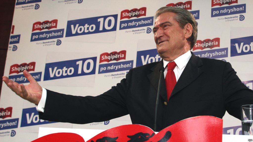 Μπερίσα: Εξτρεμιστής ο Κατσίφας, ανεπίτρεπτος ο εορτασμός του «ΟΧΙ» στη Βόρεια Ηπειρο