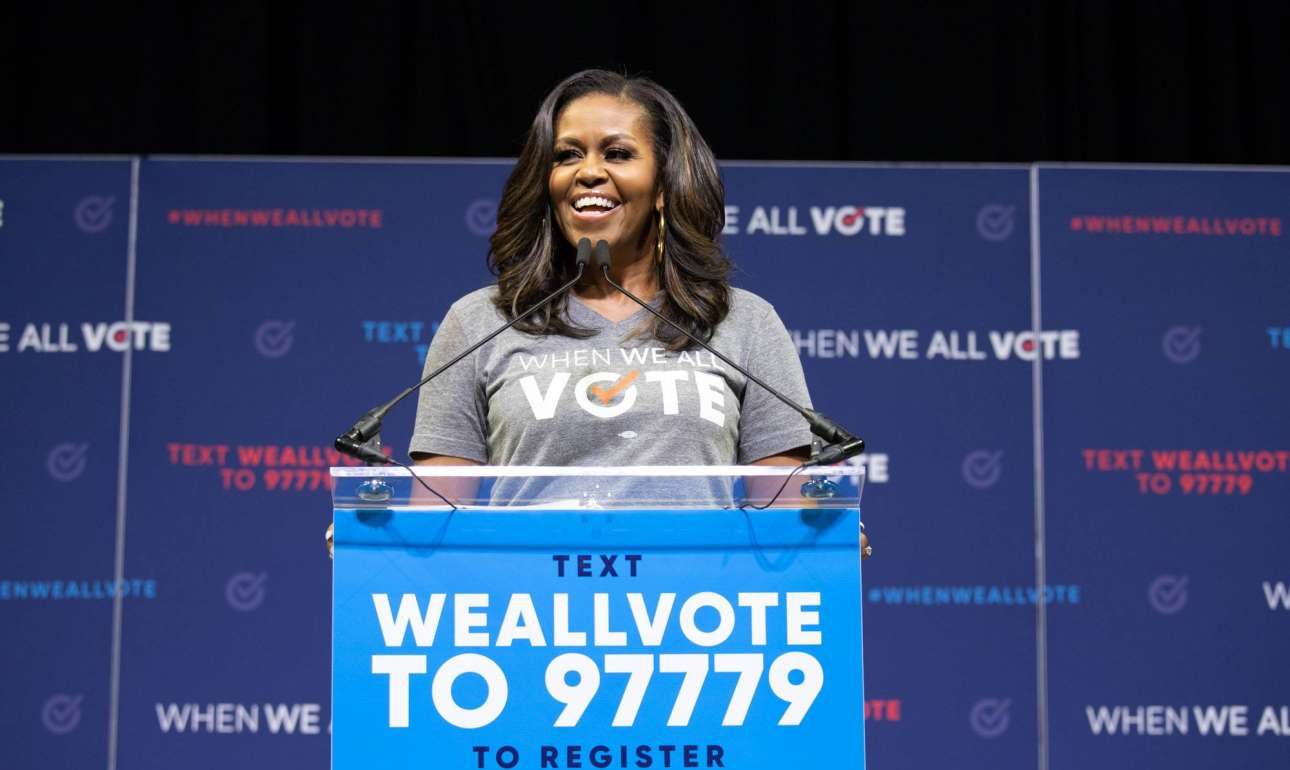 ΗΠΑ: Η σκιά της Μισέλ Ομπάμα πάνω από τον Τραμπ