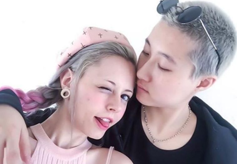 Η κόρη του Τσάκι Τσαν παντρεύτηκε την εκλεκτή της καρδιάς της