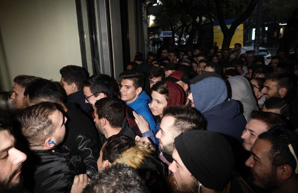 Μαύρη Παρασκευή για τα σχολεία: κι εφέτος αναμένονται μαζικές κοπάνες λόγω Black Friday