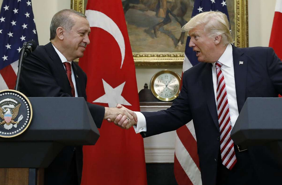 Ενα τηλεφώνημα του Ερντογάν στον Τραμπ πυροδότησε την παραίτηση Μάτις