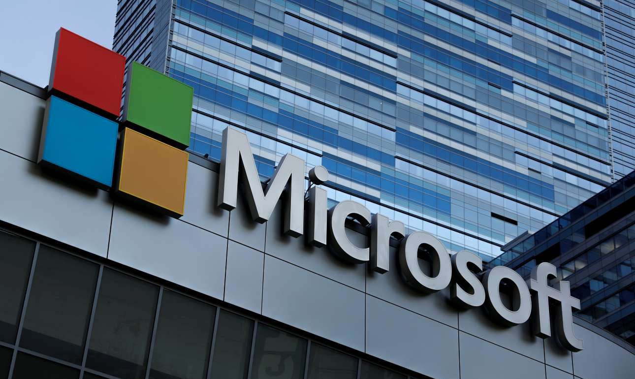 Ανατροπή στην κορυφή: Η Microsoft ξεπέρασε την Apple σε κεφαλαιοποίηση