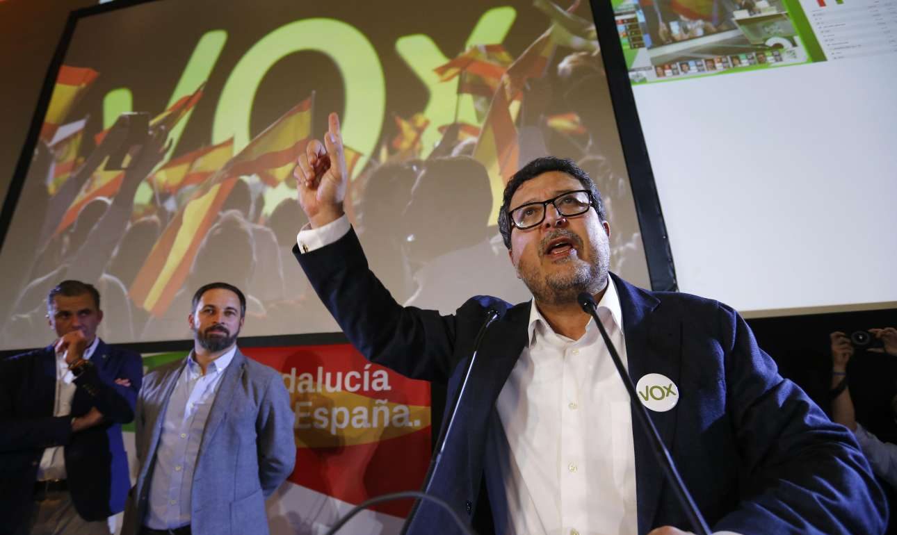 Πρώτη φορά από την εποχή του Φράνκο, η Ακροδεξιά κερδίζει έδρες στην Ισπανία