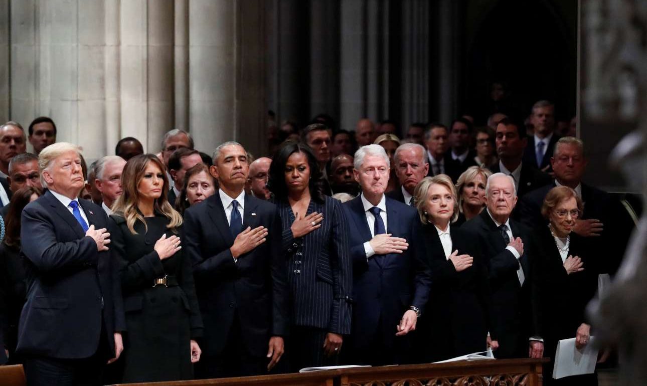 Ολοι οι εν ζωή πρόεδροι των ΗΠΑ στην κηδεία του Τζορτζ Μπους [Εικόνες]