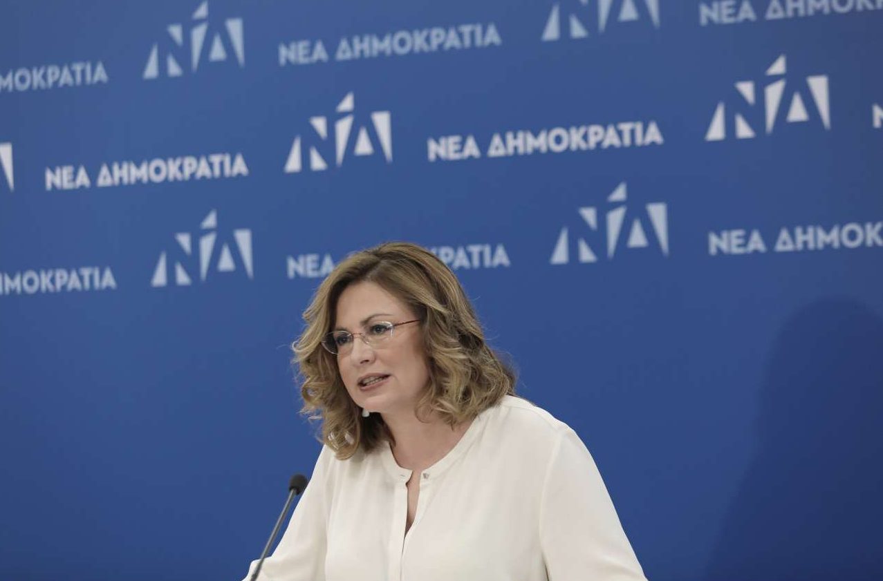 Σπυράκη: Στο τραπέζι (ξανά) το όπλο της πρότασης δυσπιστίας