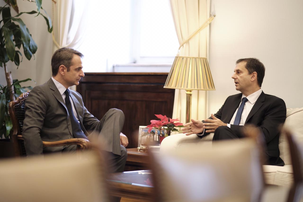 Στενεύουν τα περιθώρια για Τσίπρα: ο Θεοχάρης δεν ψηφίζει τη Συμφωνία των Πρεσπών