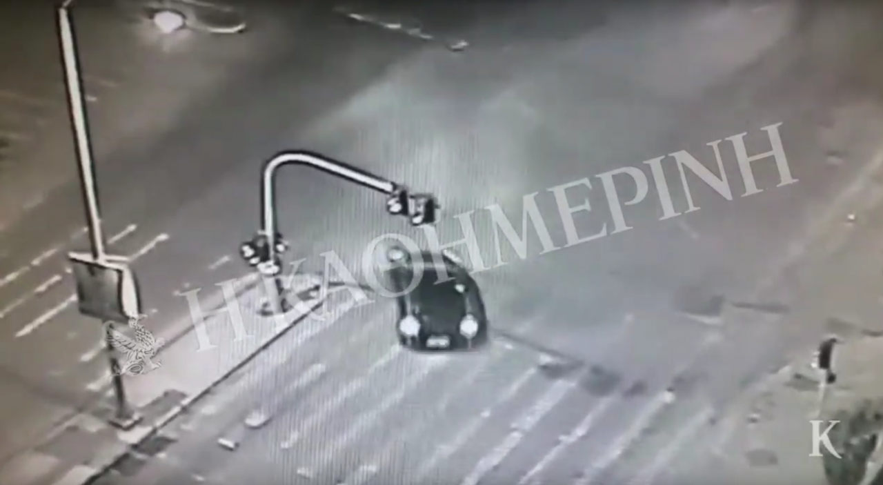 Βίντεο-ντοκουμέντο: Το αυτοκίνητο των τρομοκρατών απομακρύνεται μετά τη βόμβα στον ΣΚΑΪ