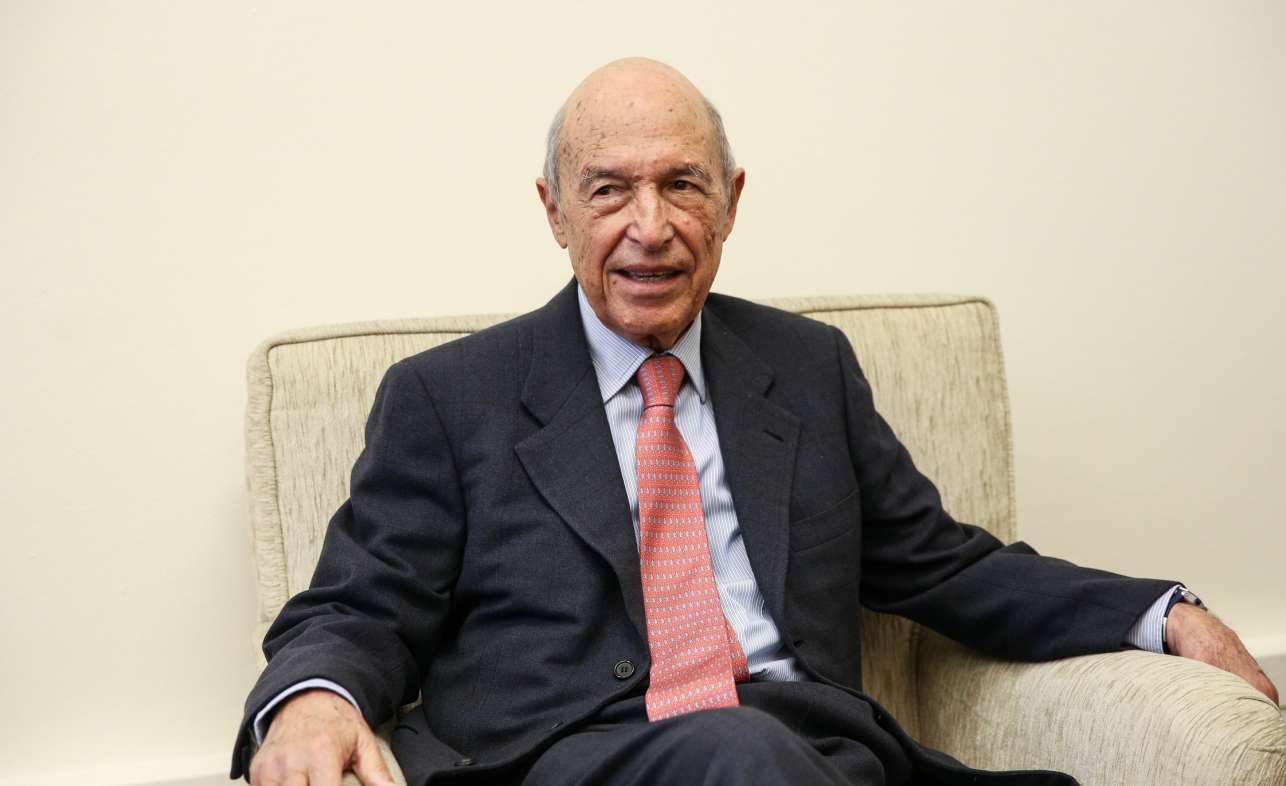 Σημίτης: Στην ΕΕ θεωρούν βέβαιο ότι η Ελλάδα θα προσφύγει ξανά στον ESM