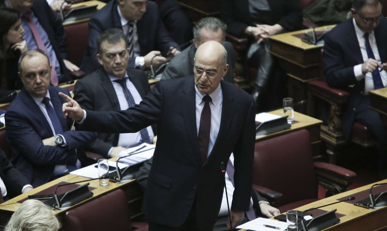 Τασία: «Είστε κουκουλοφόροι στη ΝΔ» – Δένδιας: «Δώσαμε αίμα κατά της τρομοκρατίας»