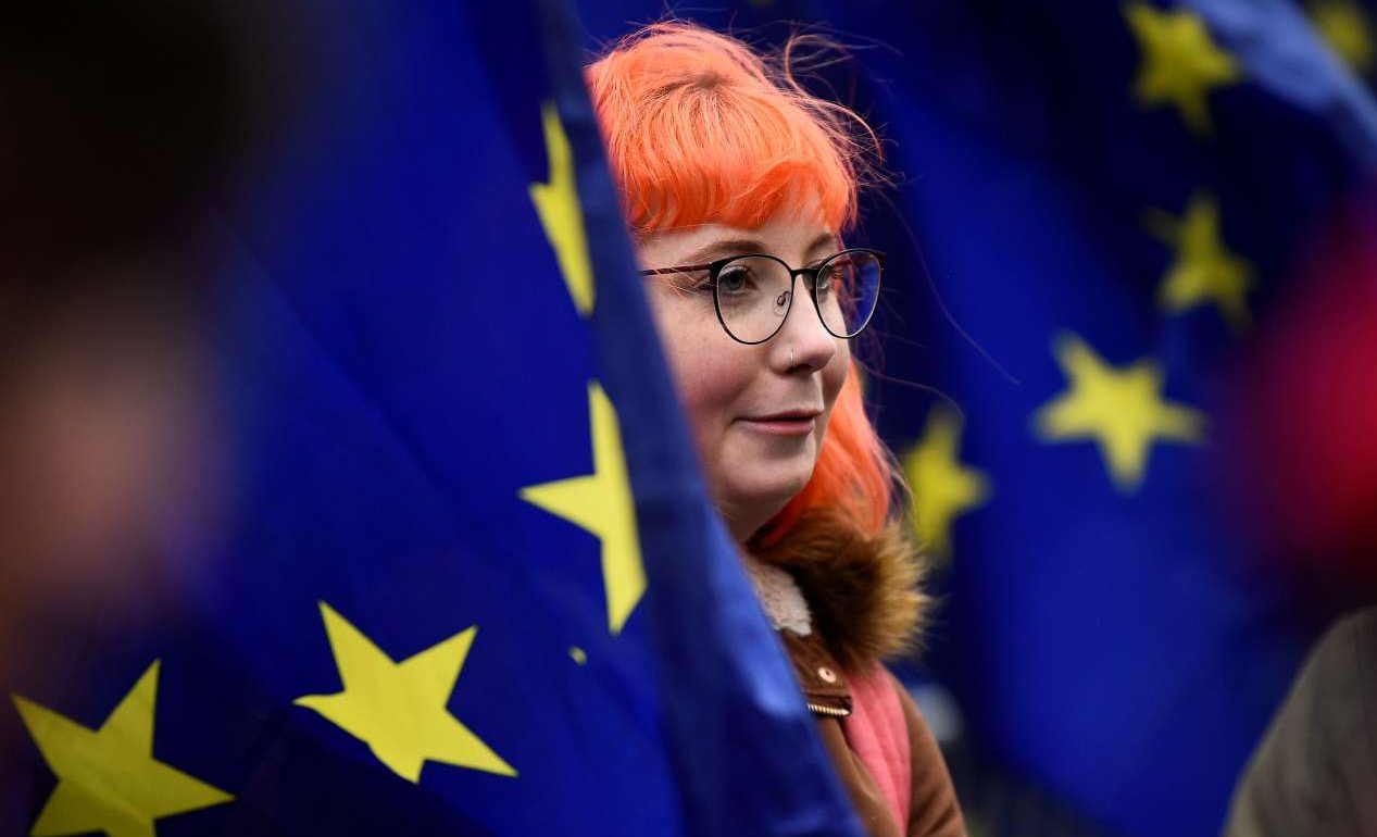 Βρετανία: Στον «αέρα» 3,5 εκατ. ευρωπαίοι πολίτες μετά το Brexit