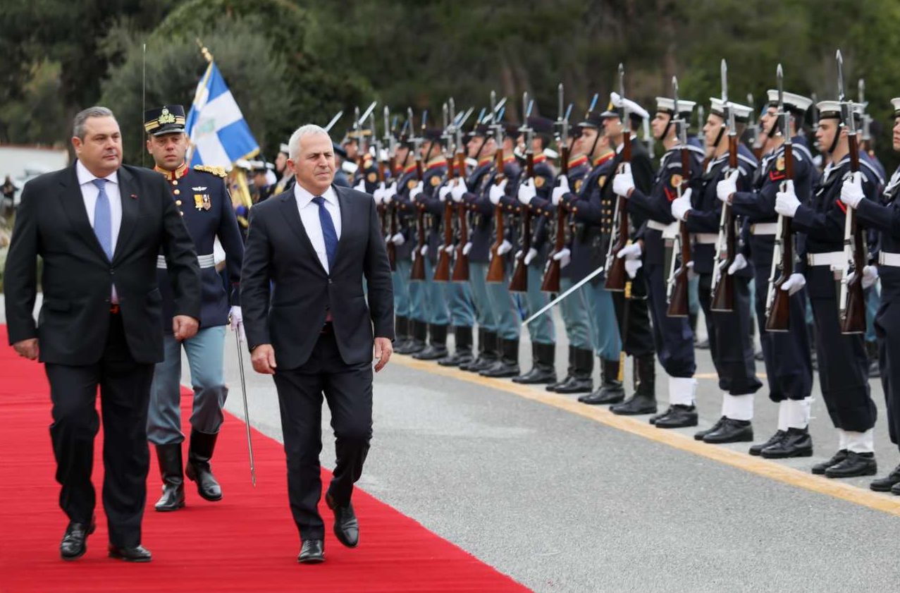 Το ΓΕΑ για τη φιγούρα Καμμένου με τα Μιράζ: «Ηταν εκπαιδευτική αποστολή»!