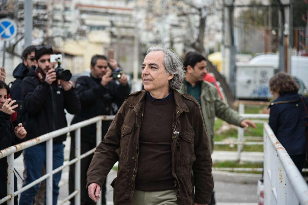 Οταν η Δημοκρατία προκαλείται