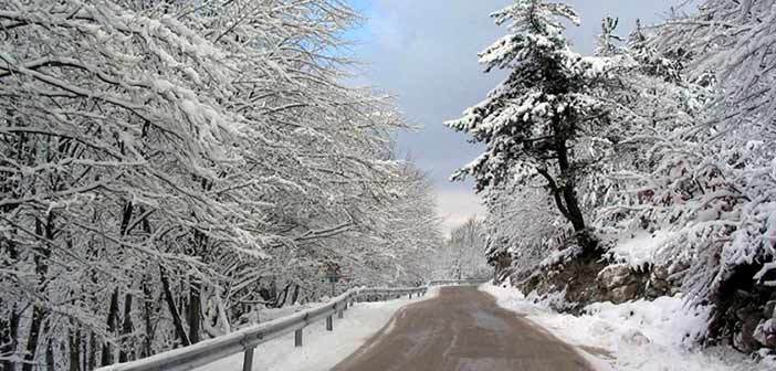 Xιόνια μέχρι την Κηφισιά και αρνητικές θερμοκρασίες [βίντεο]
