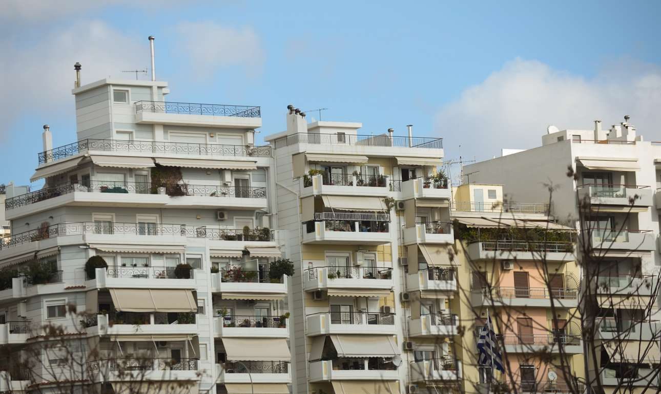 Πόσους και ποιους αφορά η νέα ρύθμιση για τα δάνεια α’ κατοικίας