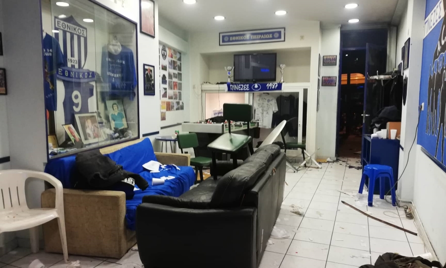 Αιματηρή επίθεση σε σύνδεσμο φιλάθλων του Εθνικού – Τραυμάτισαν ένα άτομο