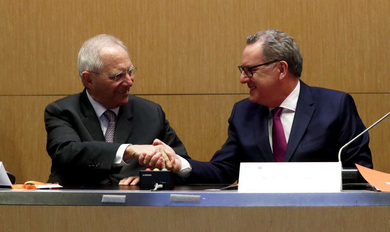 Γαλλία – Γερμανία: Και έσονται δυο Κοινοβούλια εις… σάρκαν μια