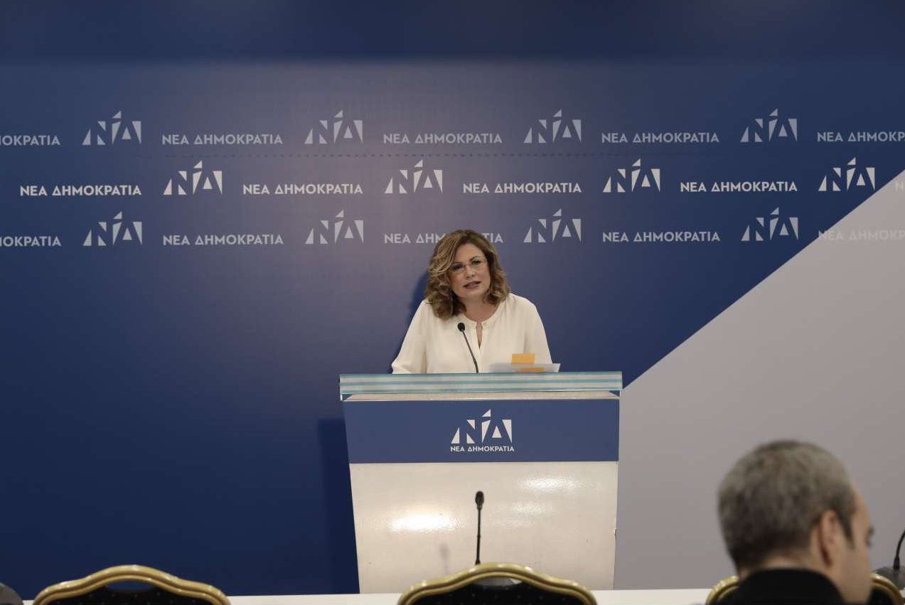 Η ΝΔ απαντά στον Τσίπρα με… Σερζ Λατούς