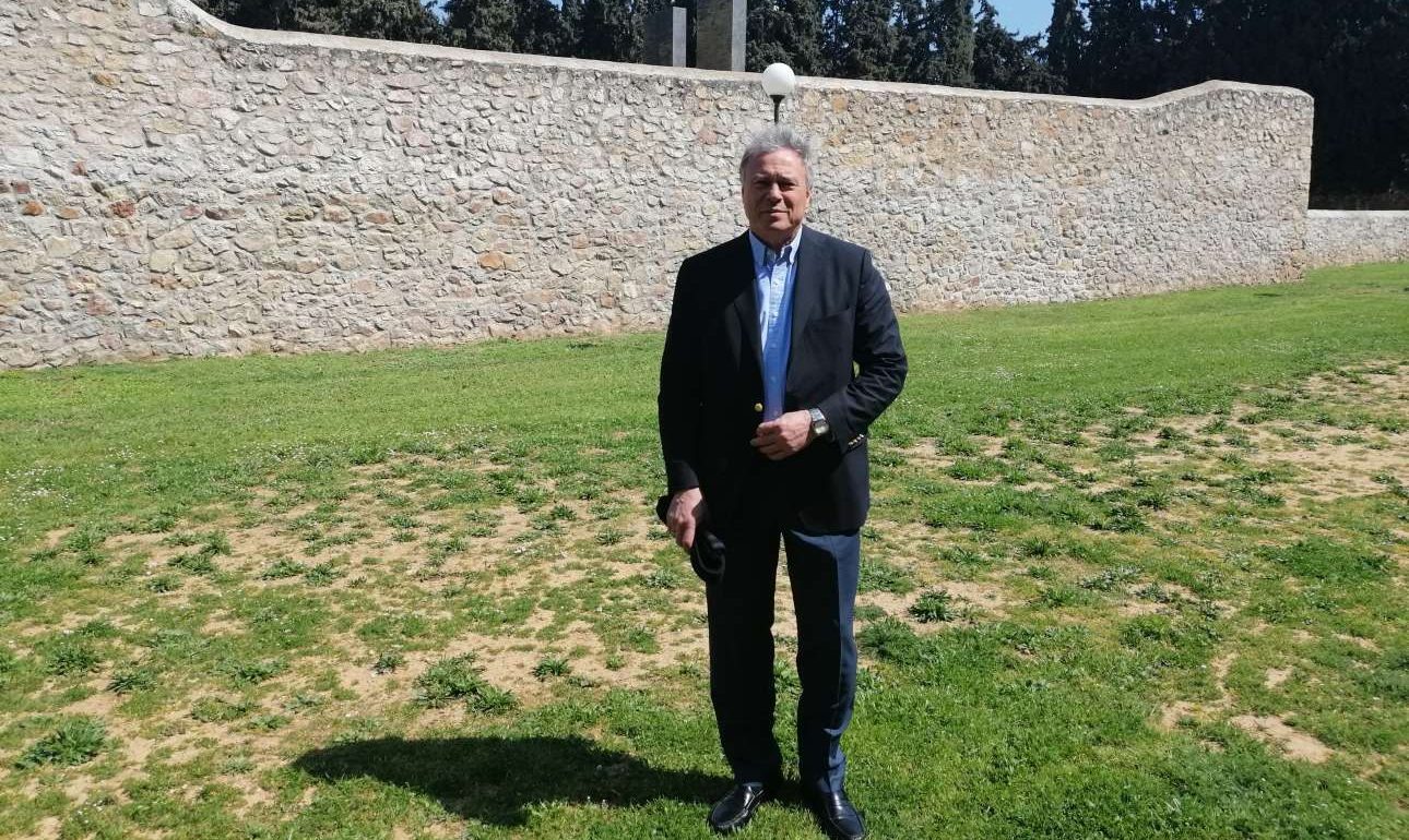 Στα «θυσιαστήρια της ελευθερίας» στην Καισαριανή ο Γιάννης Σγουρός