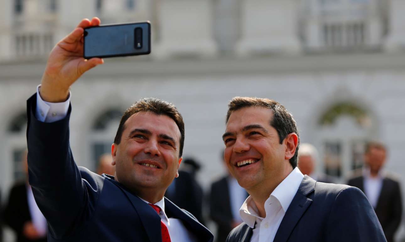 Ο Ζάεφ υποδέχτηκε με μια σέλφι τον Τσίπρα!