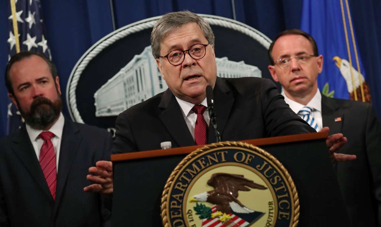 Ο Τραμπ δεν συνεργάστηκε με τη Ρωσία ούτε παρανόμησε, επιμένει ο αμερικανός υπ. Δικαιοσύνης
