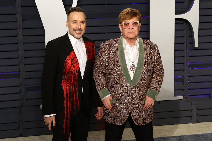 Ο Ελτον Τζον αναλαμβάνει ρόλο επιμελητή μουσείου