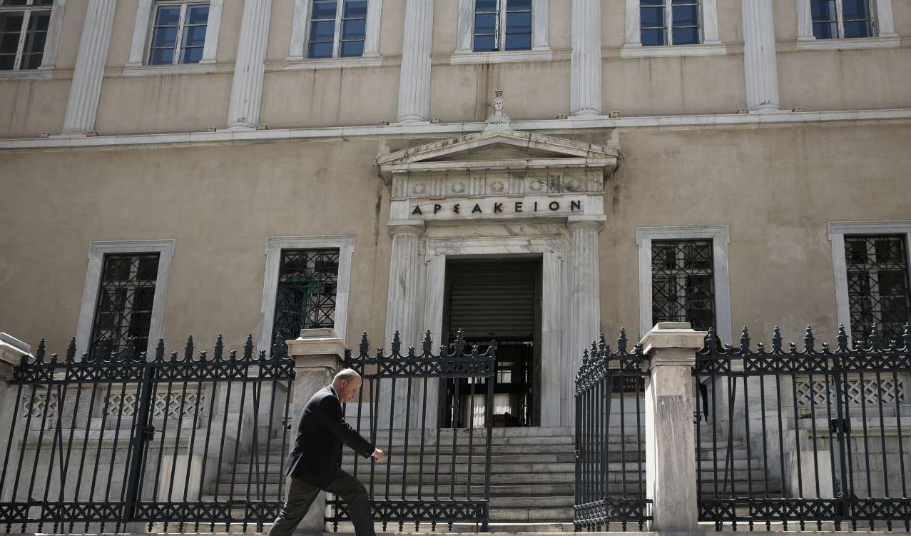Το ΣτΕ γκρέμισε τη… μωβ αυθαιρεσία του ΣΥΡΙΖΑ