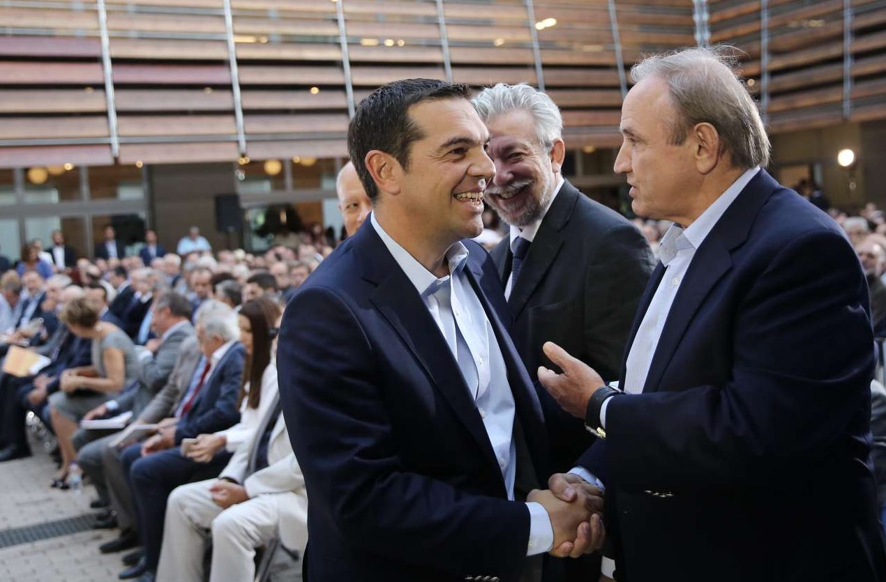 Τσαντίστηκε ο Τζουμάκας στην πρώτη του συνέντευξη ως ΣΥΡΙΖΑ: «καλαμπουράκια σε μένα, όχι!»