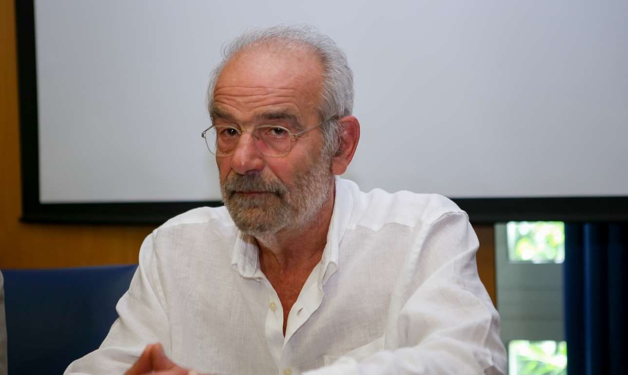 Αλαβάνος κατά Προοδευτικής Συμμαχίας: «Θυμίζει μασκαράδες της Αποκριάς»